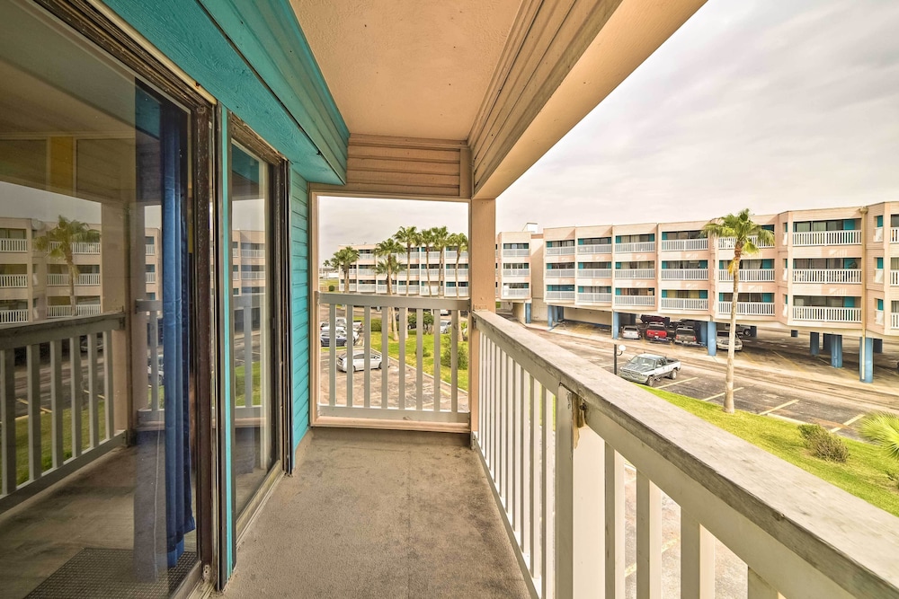 Seaside Corpus Christi Condo at The Villa del Sol! view 2