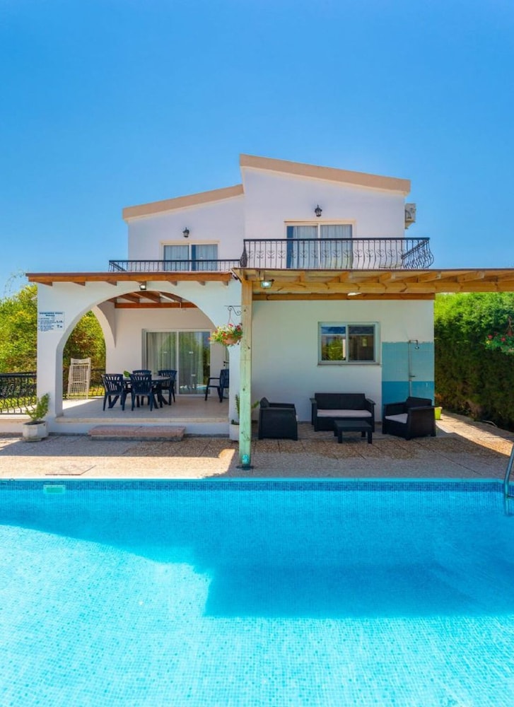 Villa Aristotelis in Argaka