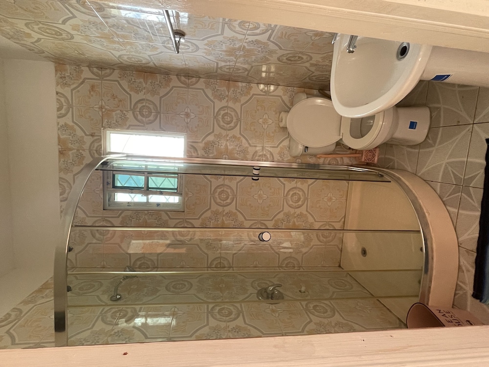 Skyline Suites, Queen, Ocean Views 1 Bedroom Condo by RedAwning view 4