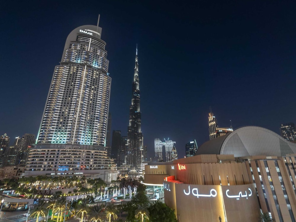 Luxurious & Stylish Apartments Across Dubai Mall - Burj Khalifa - City Views