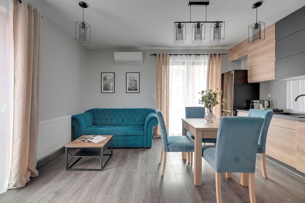 Aura - Riverside & Parking by Downtown Apartments