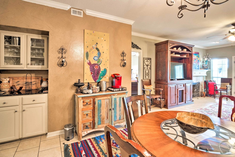 Lakefront Lago Vista Condo w/ Resort Amenities! - Property Image 10