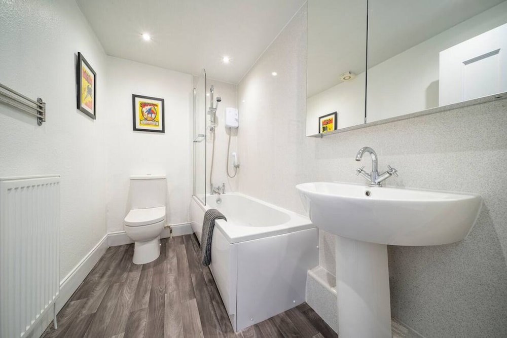 Abbotsford Apartment view 4