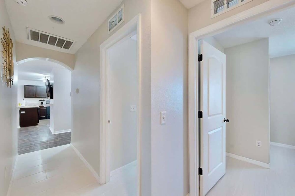 Brooksville Retreat! 3 Bed, 2 Bath!