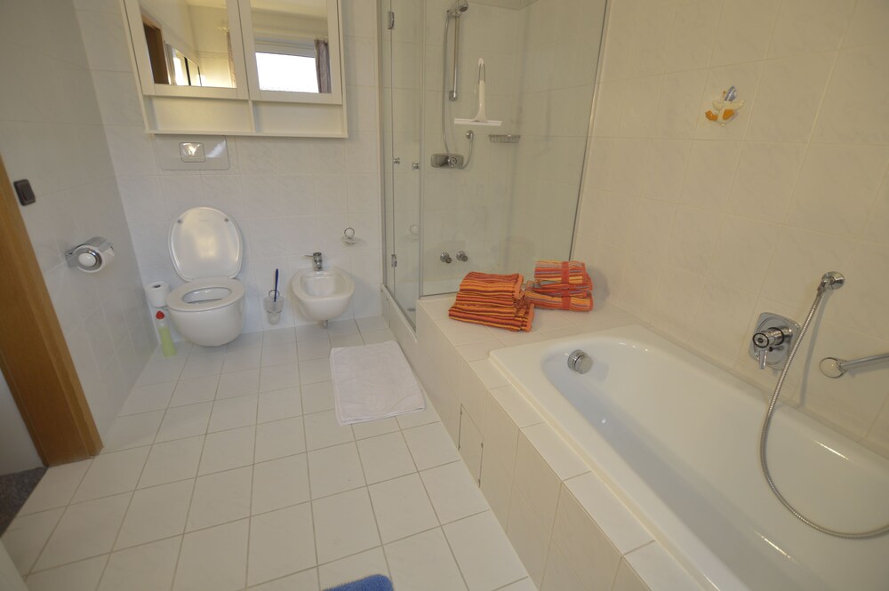 Photo 42