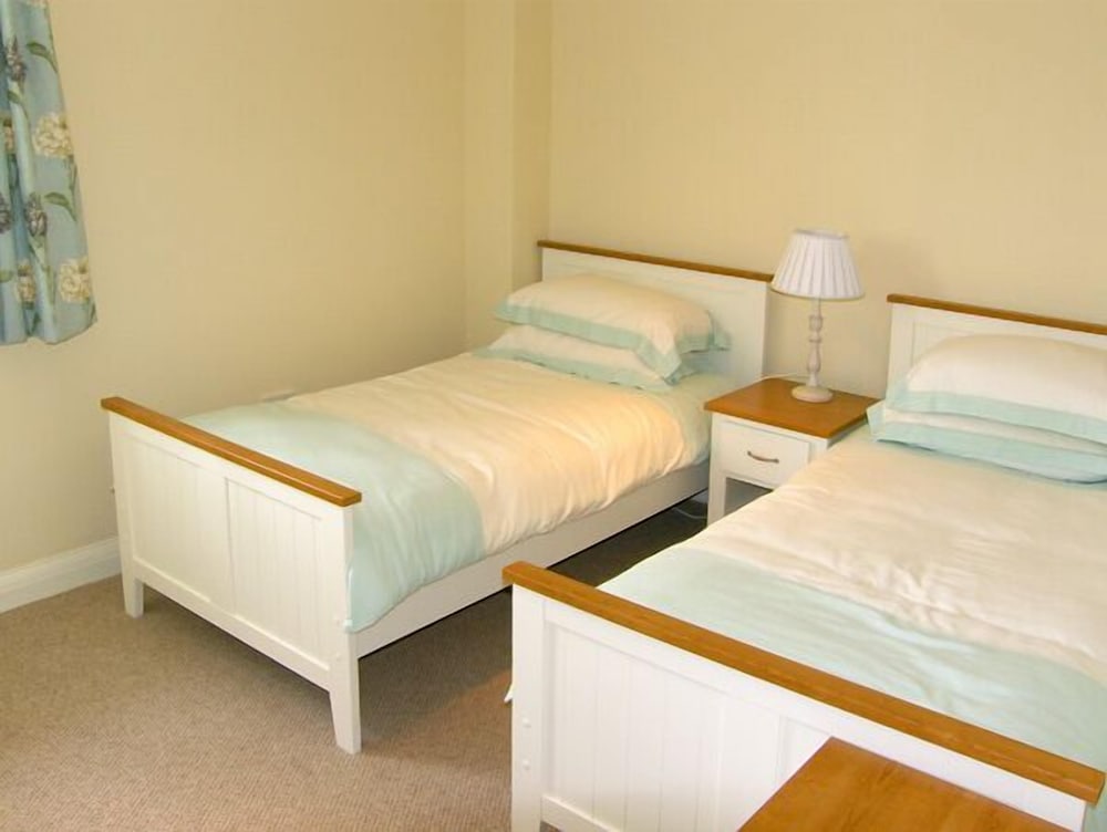 Knutsford Vacations - Dairy Apartment 1 - Property Image 8