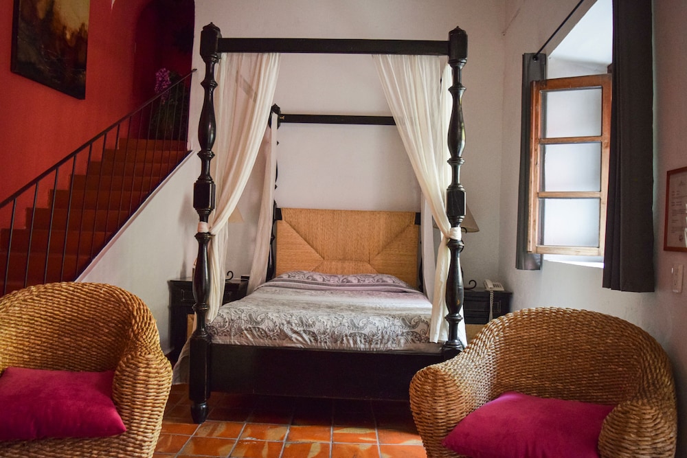 Hotel Rosa Morada