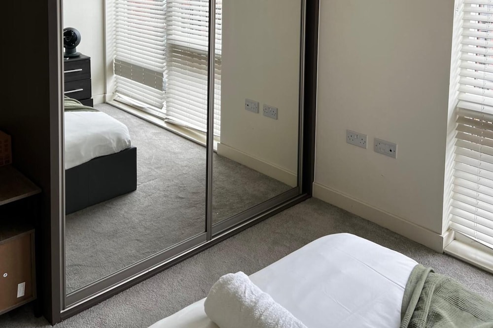 Luxury 2 Bed In Royal Arsenal, Family Ok, Balcony