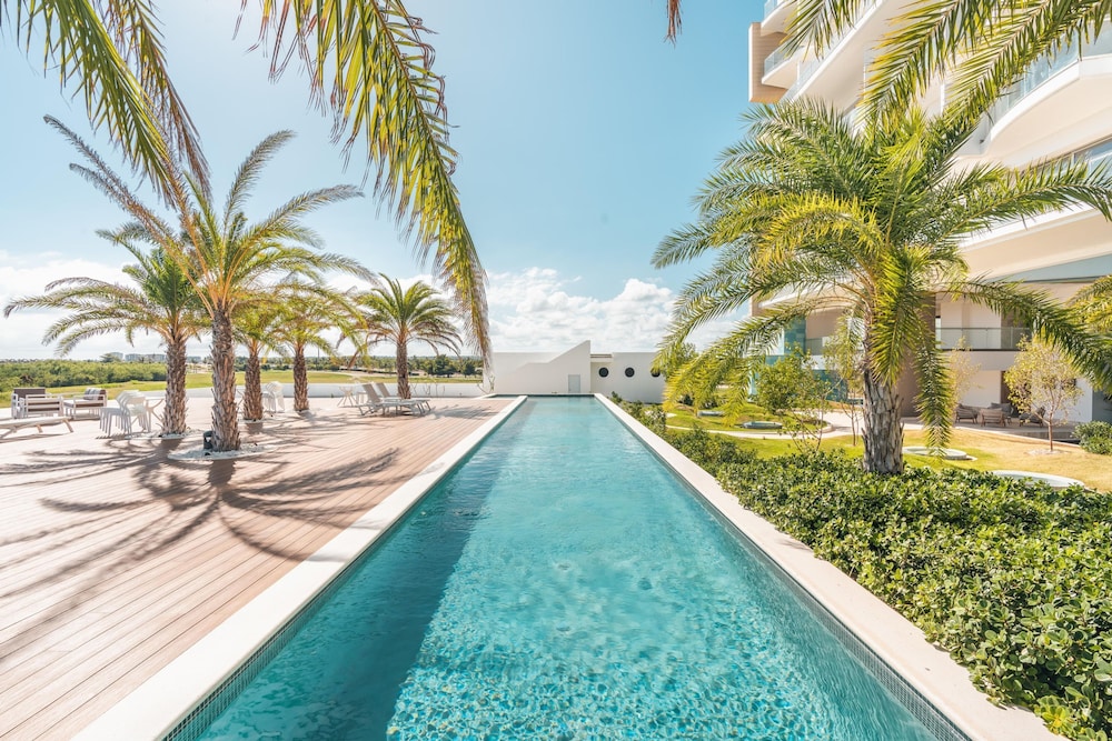 3BR 6 Guests Private Balcony Gym