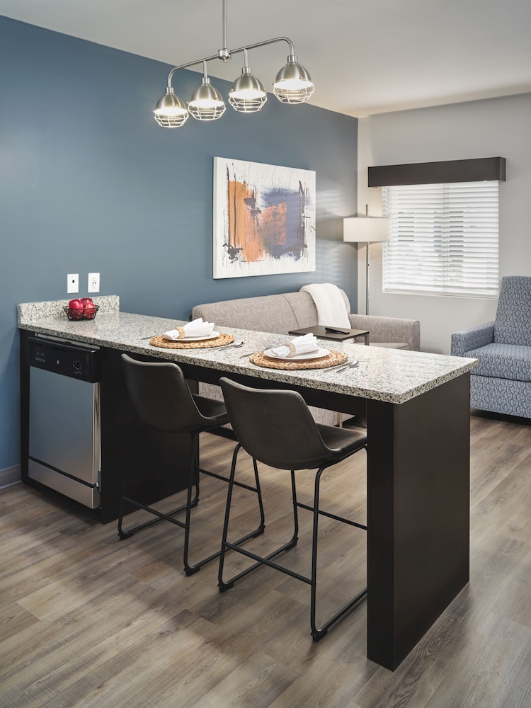 stayAPT Suites Lebanon-Nashville Area
