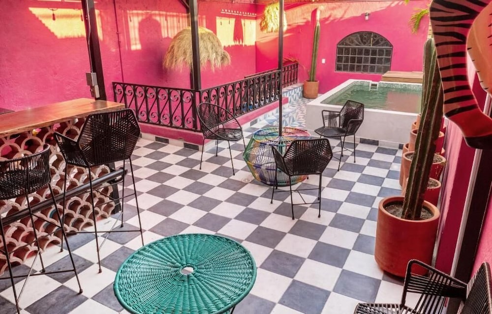Homestal California Hostal Tlaquepaque