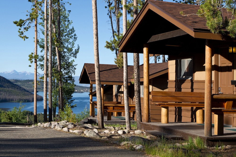 Grand Lake Lodge