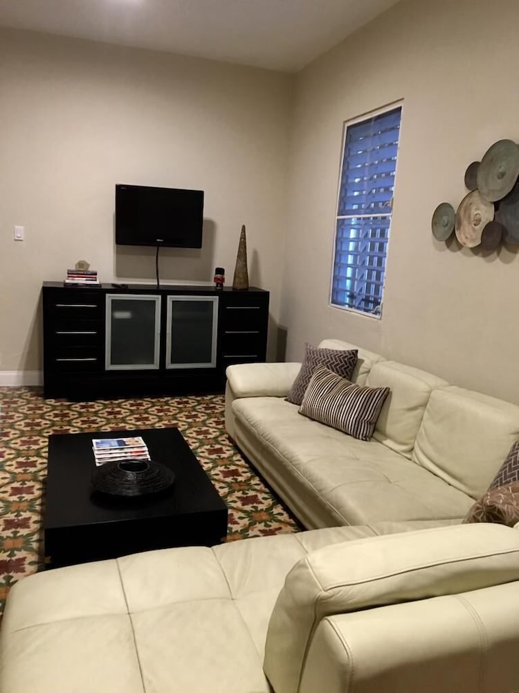3 Bedroom Large Home San Juan view 5