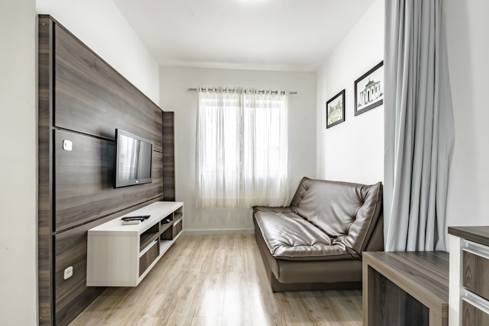B.Living view 3