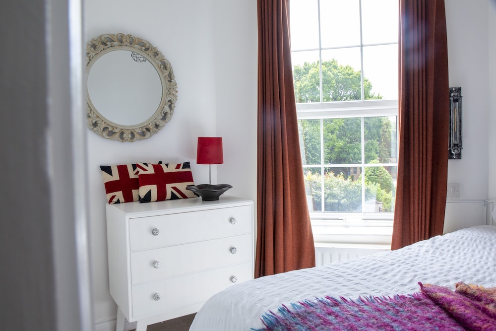 Beautiful 2-bedroom Townhouse in Stratford Upon Avon view 4