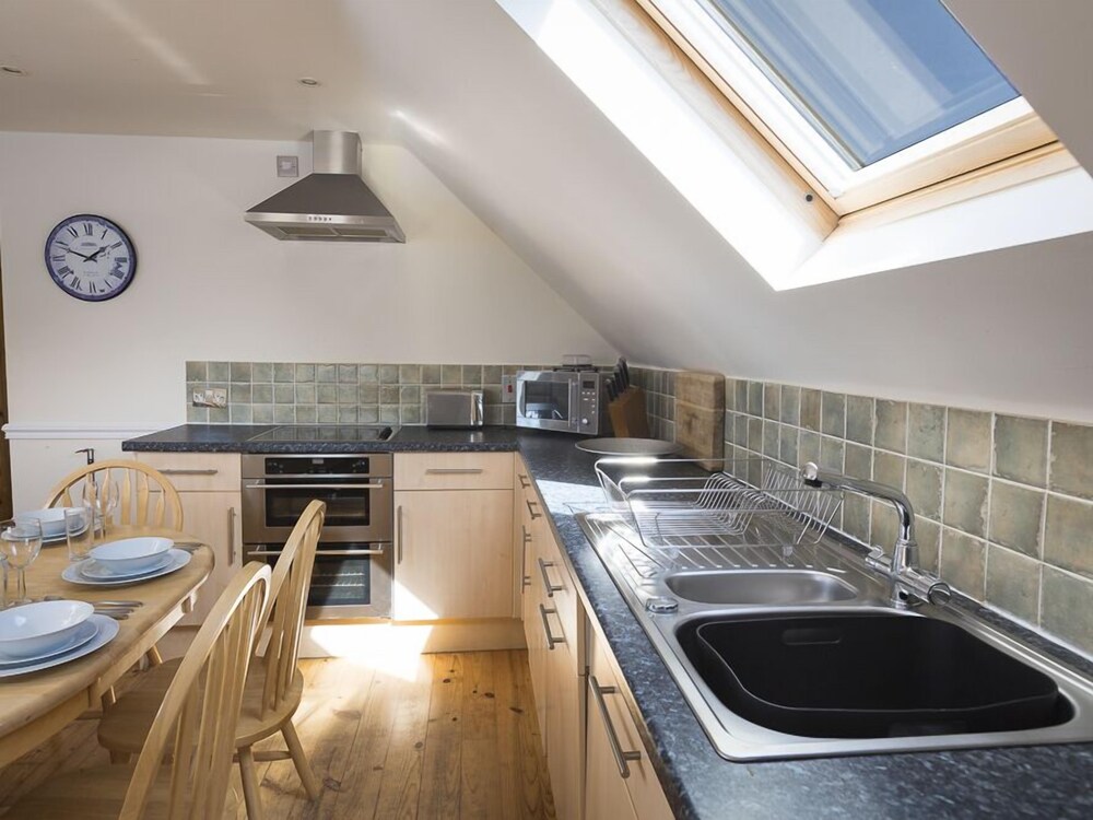 4 Armada House