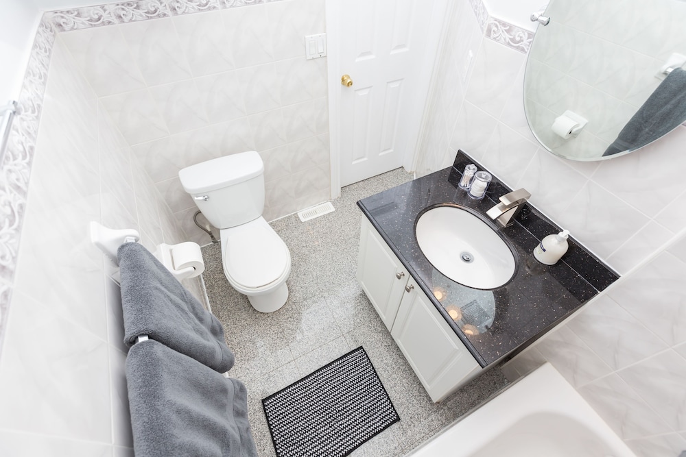 Applewood Suites - The CasaDupont