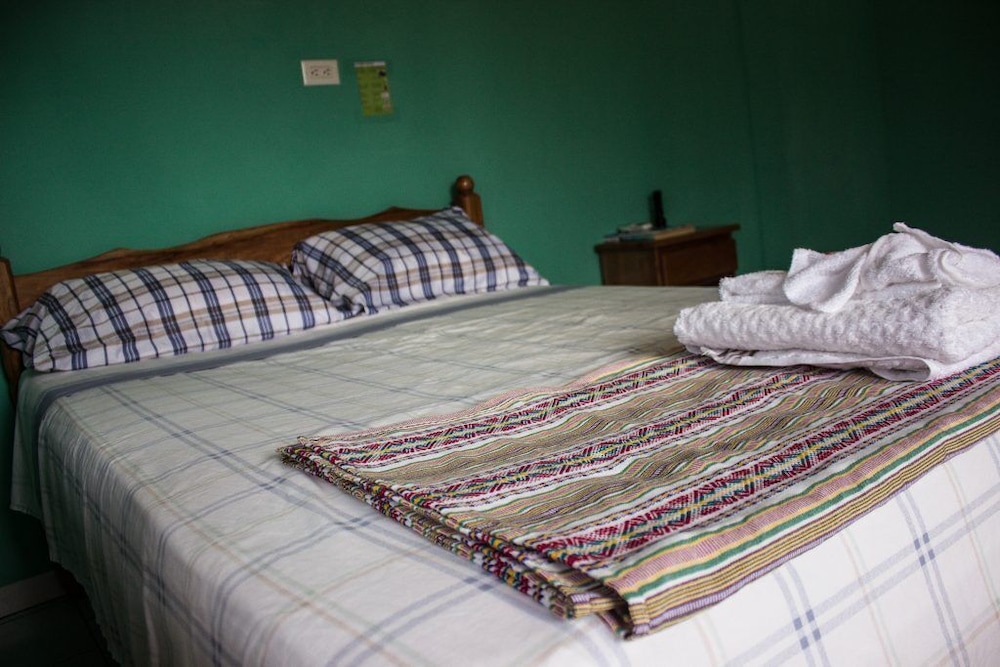 LA's Guest House