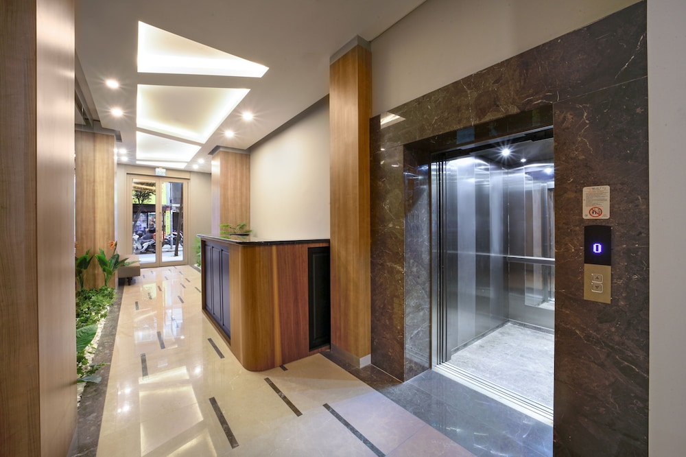 Gatto Suites & Residence