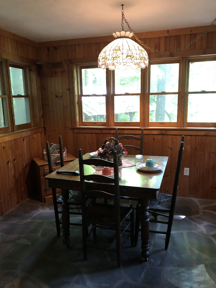 Smokey Mtn. Romantic Handcrafted Cabins view 4