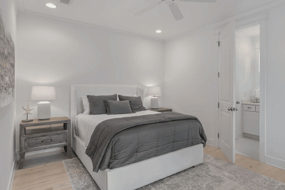 Longleaf Pines by Avantstay Community Pool + Bonfires