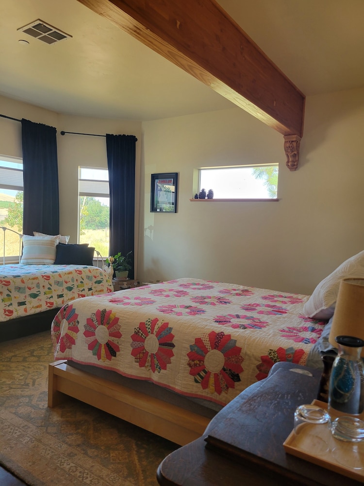 8 Mile Farm B&B