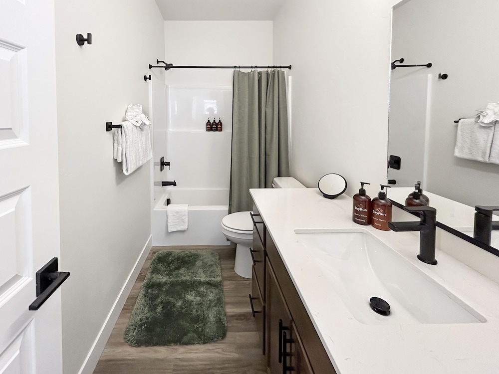 Founders Retreat Rest Reflect Revere 3 Bedroom Home