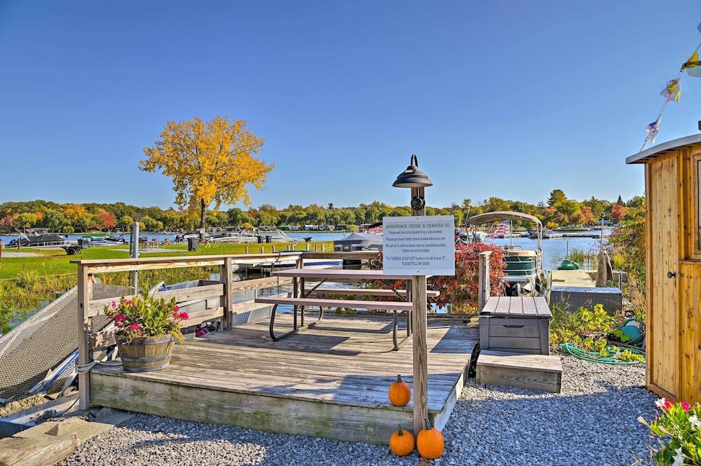 Saratoga Springs Vacations - Charming Saratoga Lake Retreat w/ Dock Access - Property Image 12