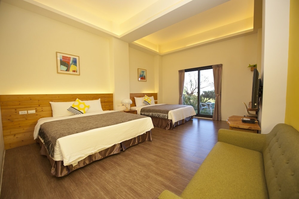 The Tree Bed and Breakfast