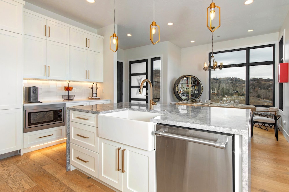 Frost Haven 4 Bedroom Townhouse
