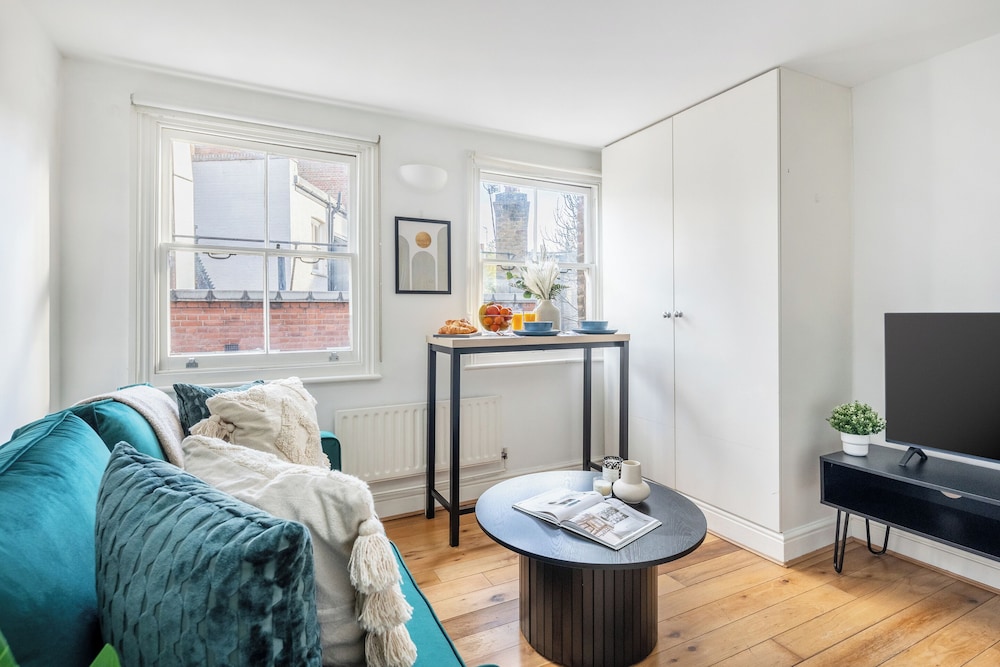 Stylish Holborn 2BR in Bloomsbury Hub