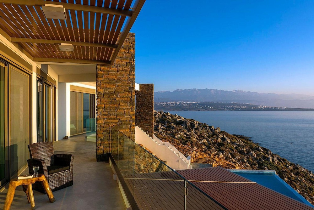 Tersanas Villas