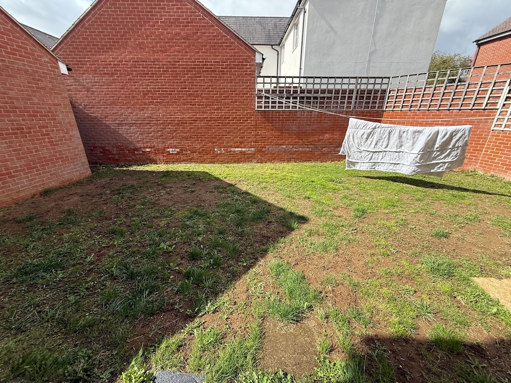 Charming Aylesbury Retreat With 4 Bedrooms