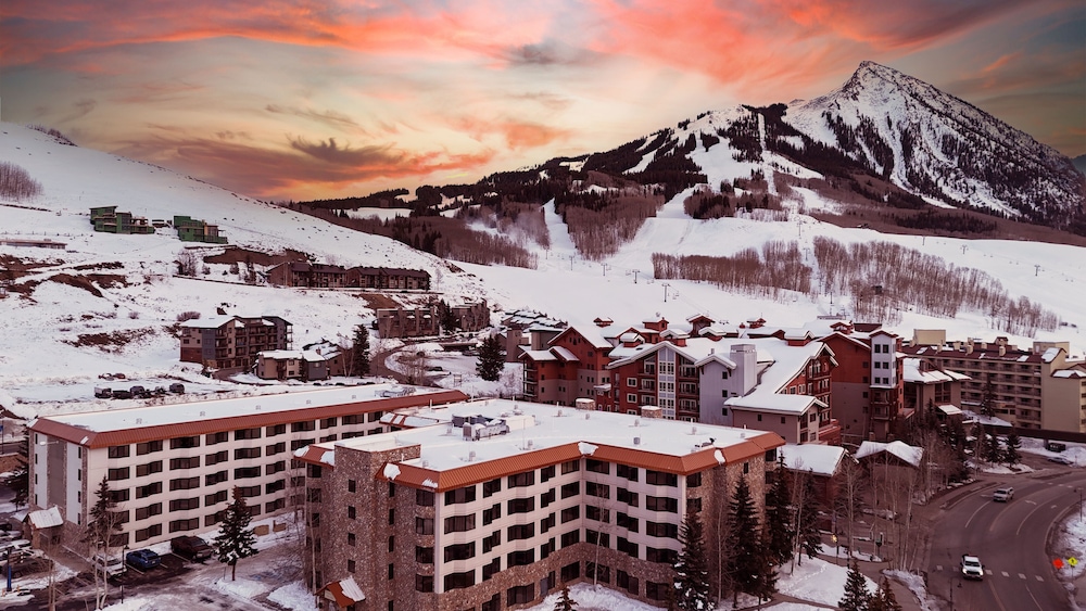 The Grand Lodge by Traverse Hospitality (No Resort Fees)