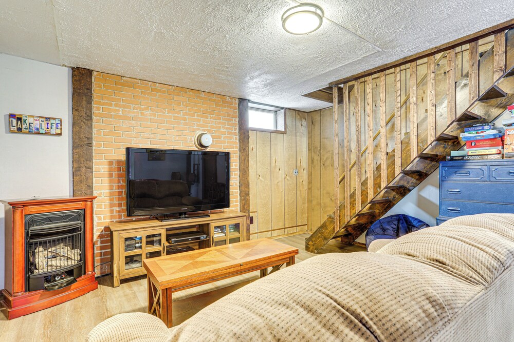 Walk to Hideout Slopes: Home w/ Game Room!
