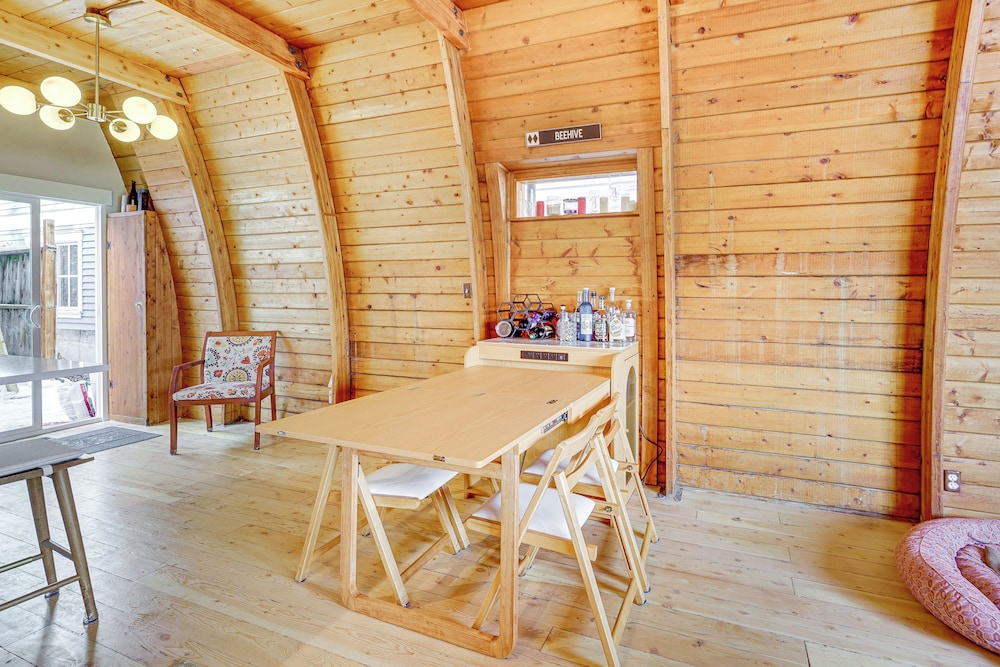 Half-mi to Park City Mountain: Cabin w/ Hot Tub!