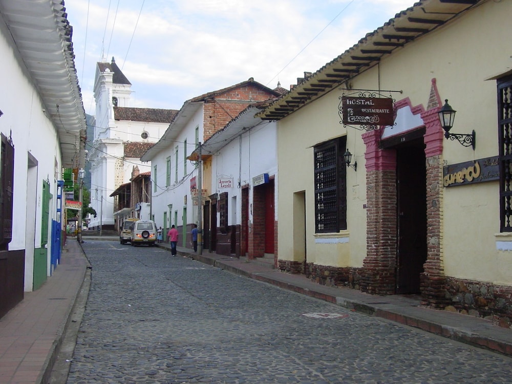 Hotel Hostal Restaurante Guaracu - Image 1