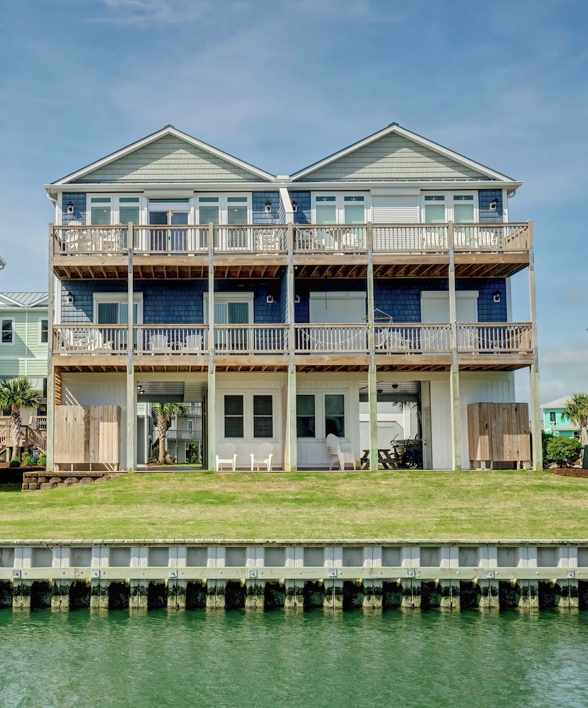 Queens Grant by Topsail Realty