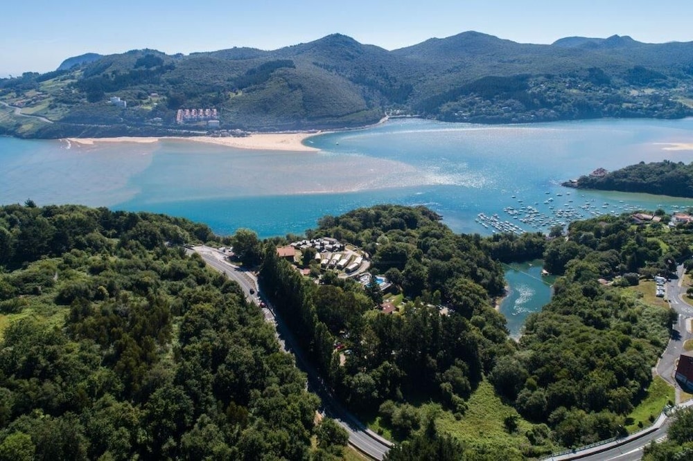 Camping & Bungalows Portuondo view 2