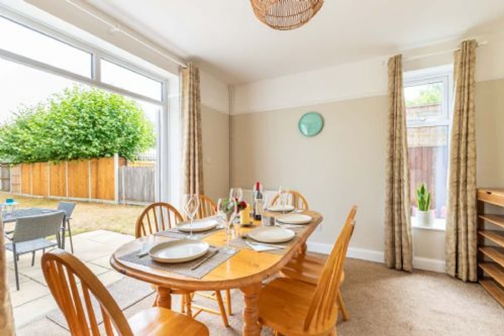 Host Stay St Clements House