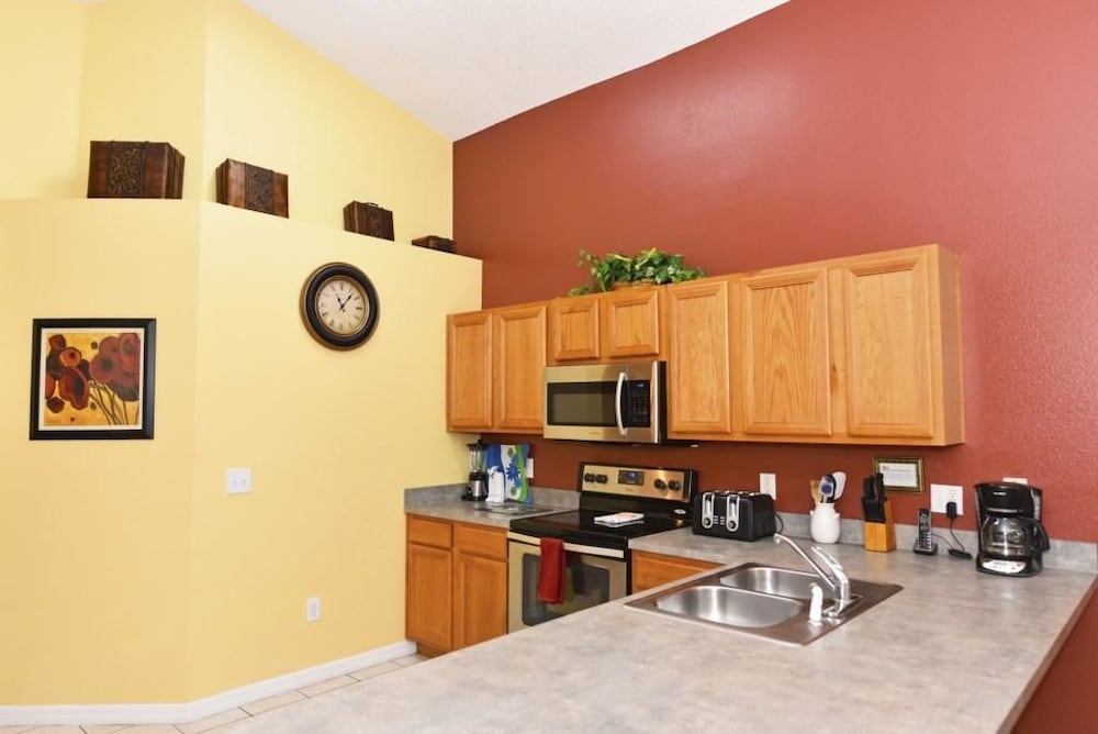 2676 Emerald Island House 5 Bedroom by Florida Star - Image 5