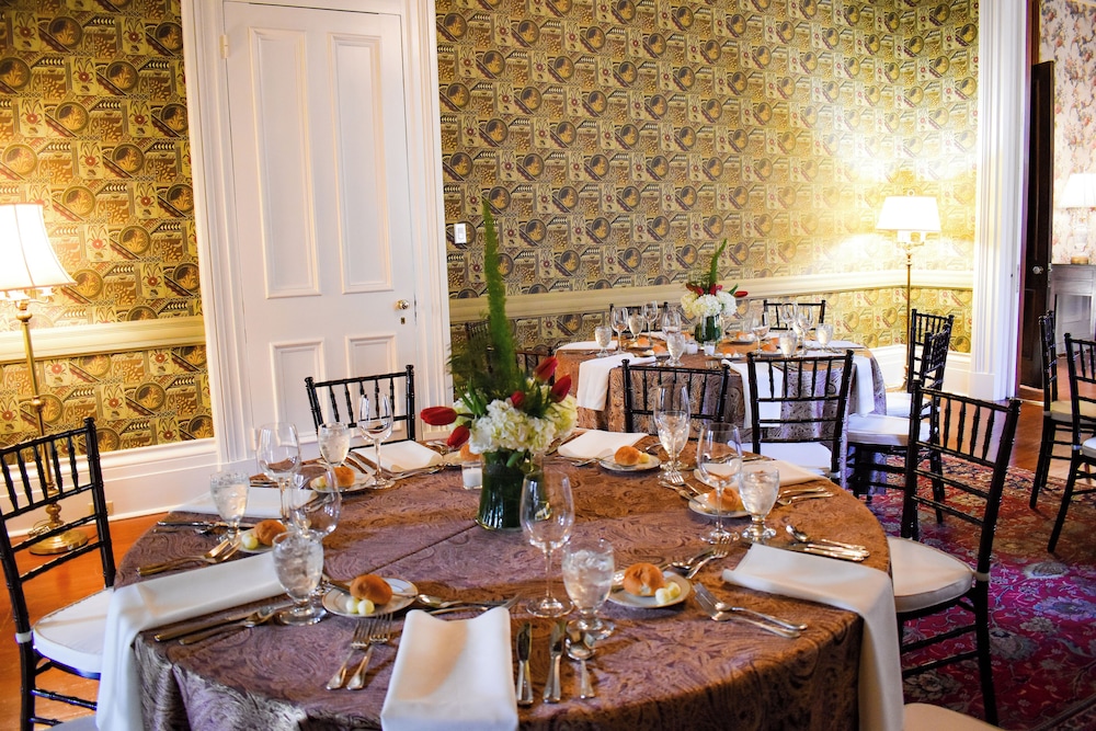 French Quarter Lanaux Mansion B & B