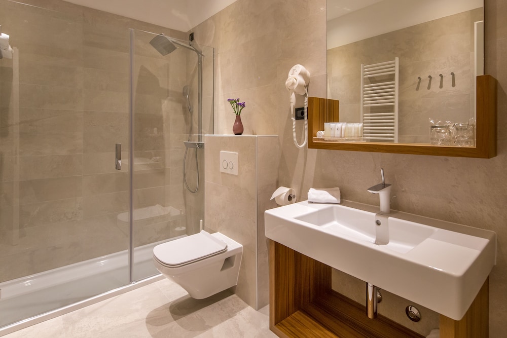 Cornaro Hotel 46