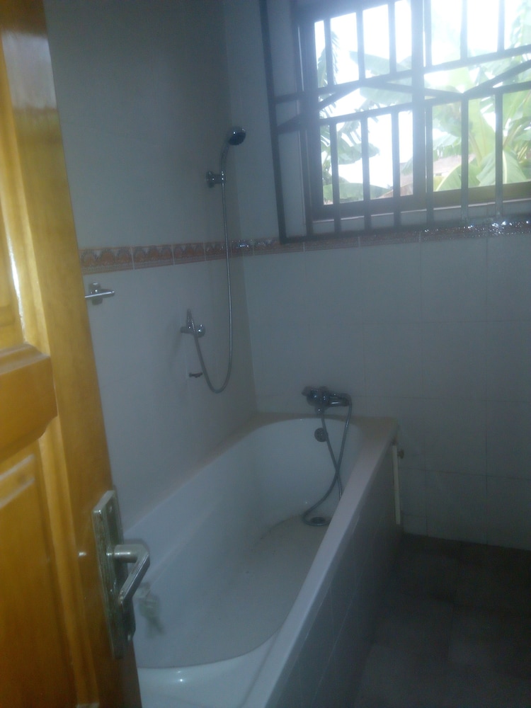 Bezt Executive Guesthouse