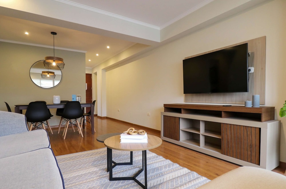 w Magnificent 3BR in the Heart of Barranco