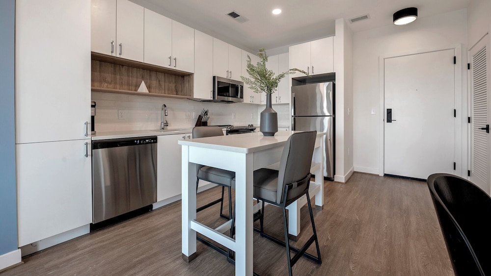 Landing Furnished Apartments - Alexandria