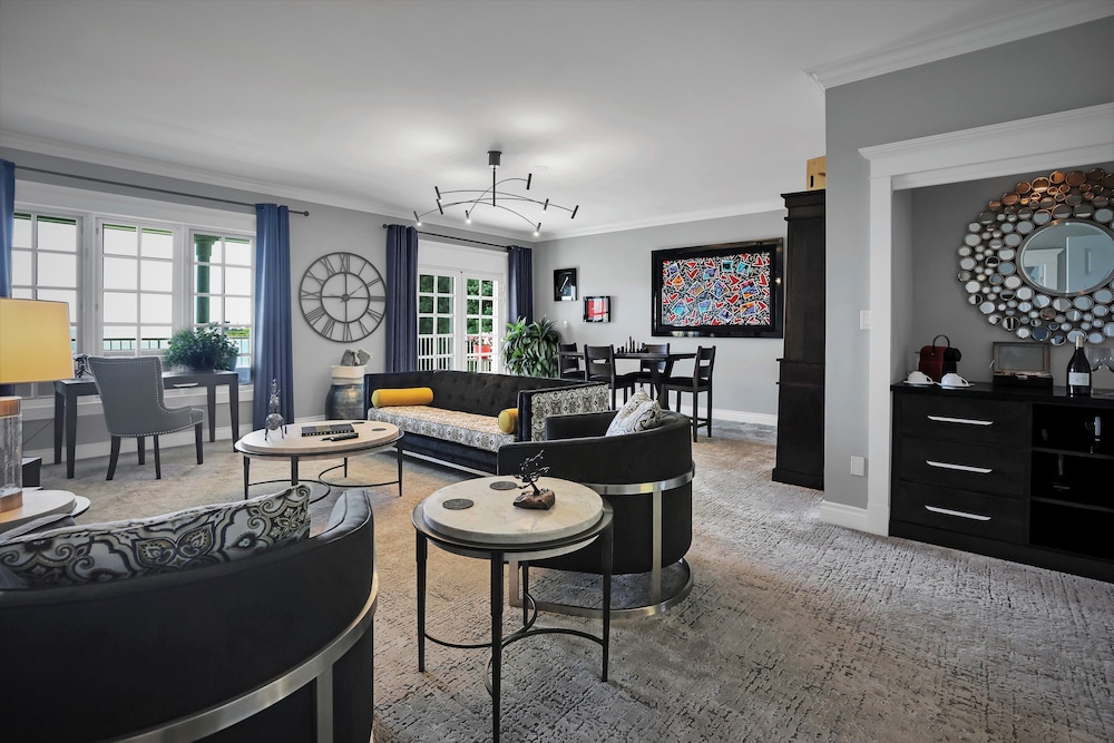 Somerset Bed and Breakfast - Image 4