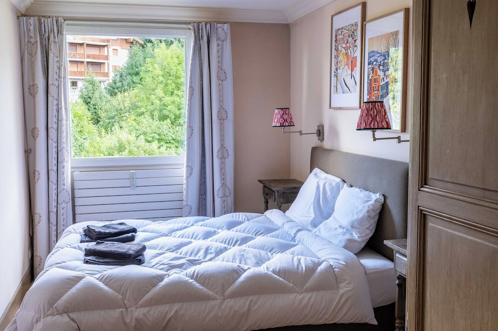 Apt Elegant With Balcony 9p/4br - Megeve Center