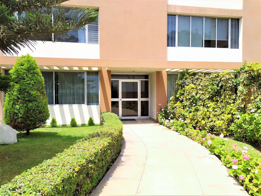 Eral Apartments Country Club view 4