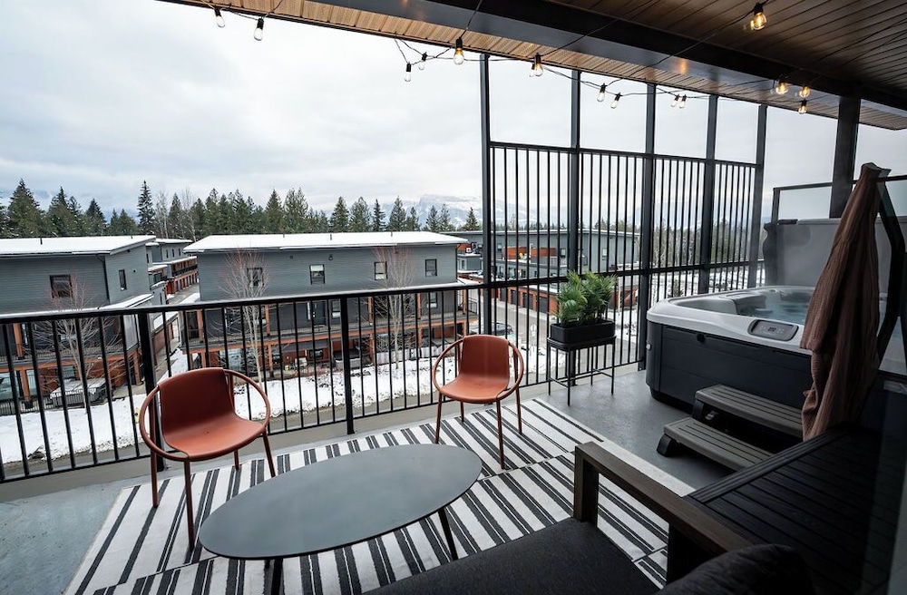 Knuckle Hucks by Revelstoke Vacations